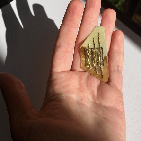 Vintage Gold and Resin Stud Statement Earrings - Picture 2 of 3